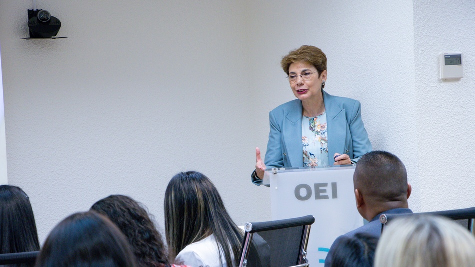 Elena Martínez Carro, decana de la Facultad de Educación de UNIR.