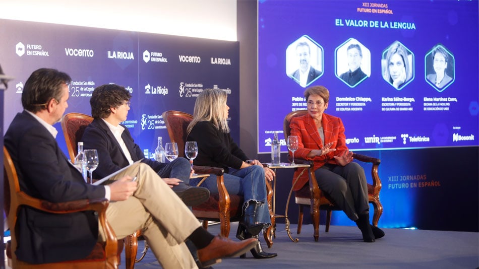 Los participantes de la mesa redonda ‘El valor de la lengua’.