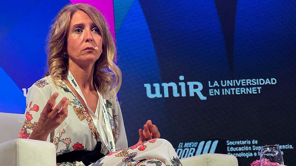 Almudena Castellanos, directora académica de la Facultad de Educación