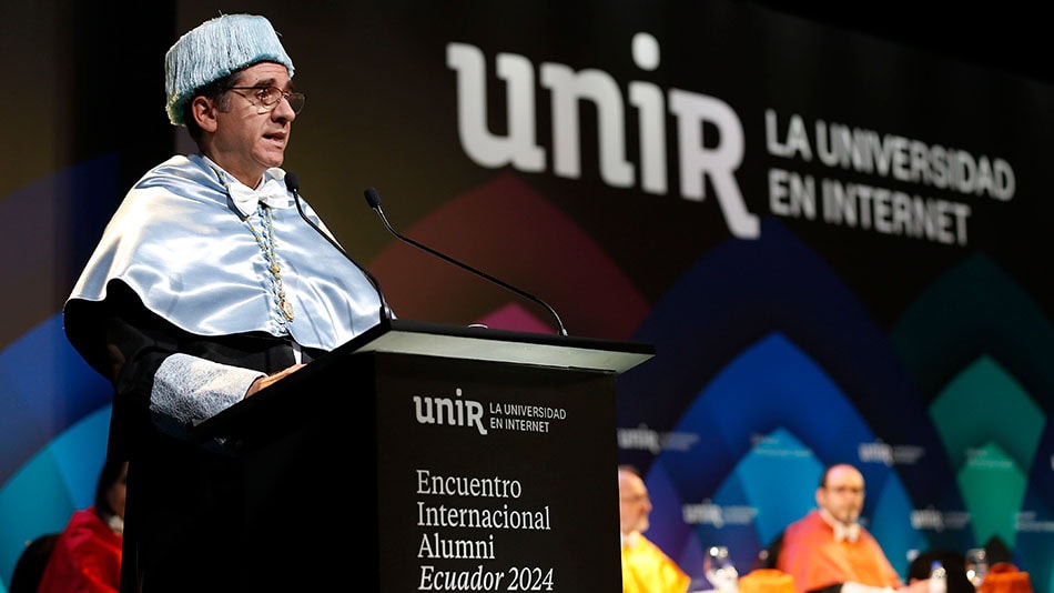 Dr. Víctor Padilla Martín-Caro, decano de la Facultad de Ciencias Sociales y Humanidades