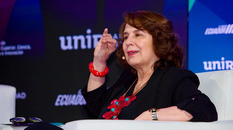 Rosalía Arteaga, presidenta de UNIR en Ecuador.