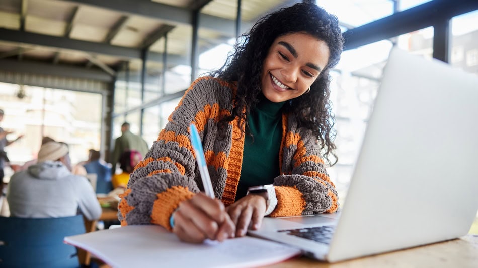 Es conveniente tener claro cómo estudiar para un examen de universidad con la finalidad de sacar el máximo rendimiento al tiempo invertido