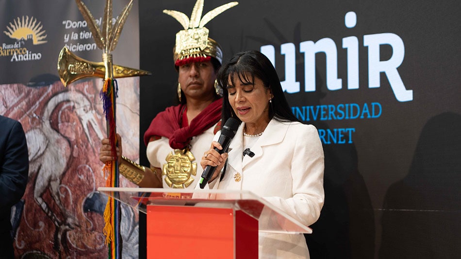 Úrsula Desilú León, ministra de Comercio Exterior y Turismo de Perú.