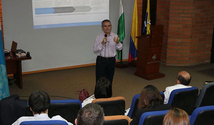 Doctor Julio Montero presentación Uniminuto