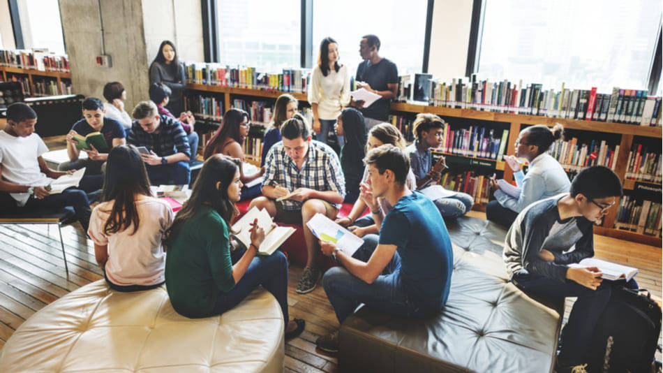 Educación Inclusiva; Actividades para trabajar la interculturalidad en secundaria; club de lectura con adolescentes diversos en la biblioteca