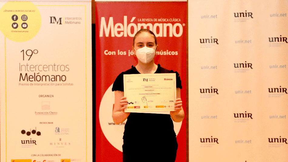 Alumna ganadora de la beca UNIR