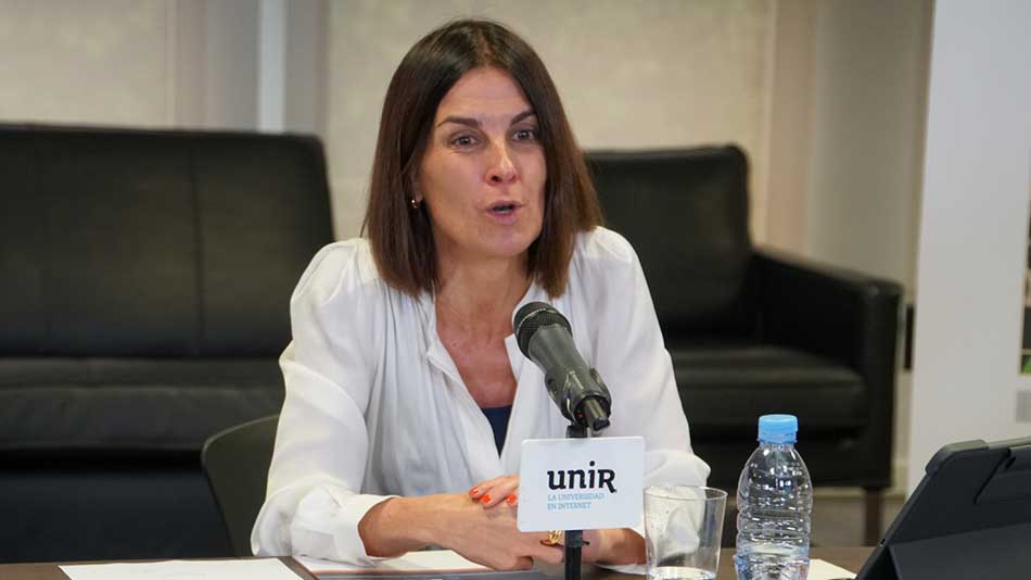 Cristina Burzako